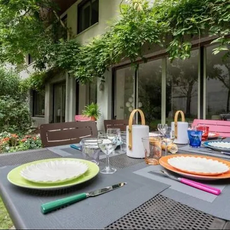 公寓 En Rouge Et Blanc : Appart D'exception De 250m² 巴黎