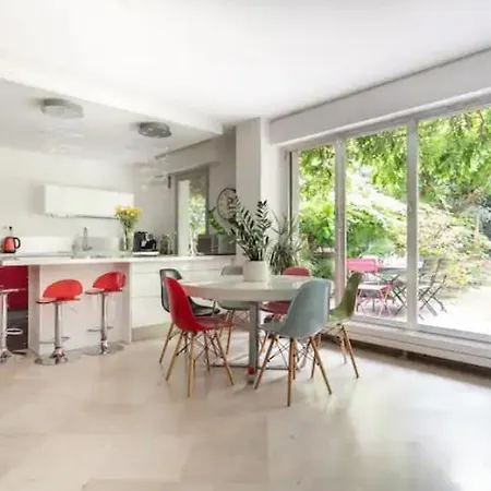 En Rouge Et Blanc : Appart D'exception De 250m² 公寓 巴黎